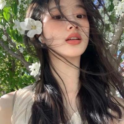 樱花树下的时间胶囊